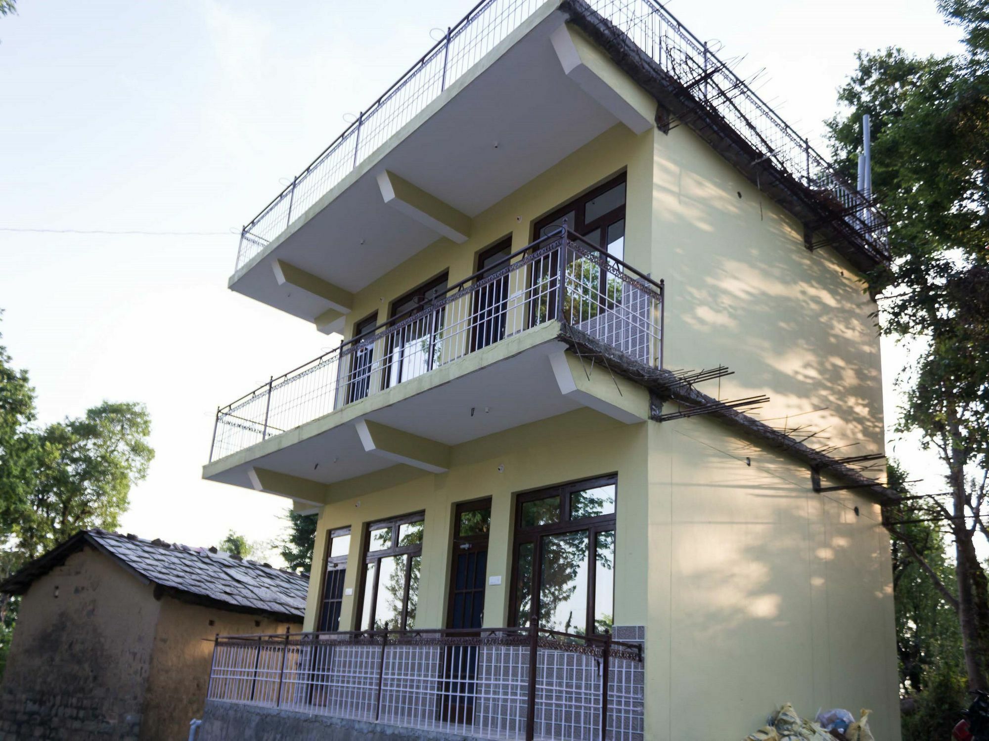 Oyo Home 13409 Cozy Stay Νταραμσάλα Εξωτερικό φωτογραφία